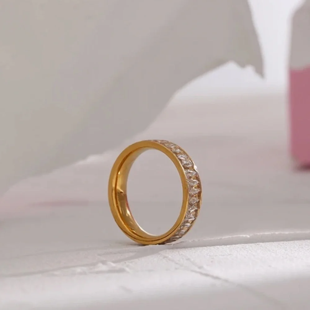N/A cubic zirconia